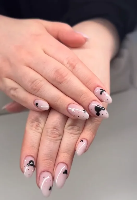 Nail art by Glamouré Institute in Trollhättan