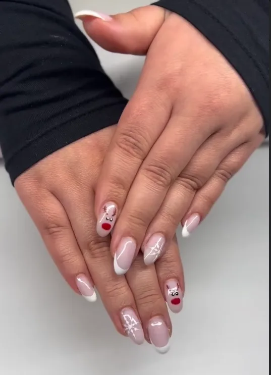 Nail art by Glamouré Institute in Trollhättan